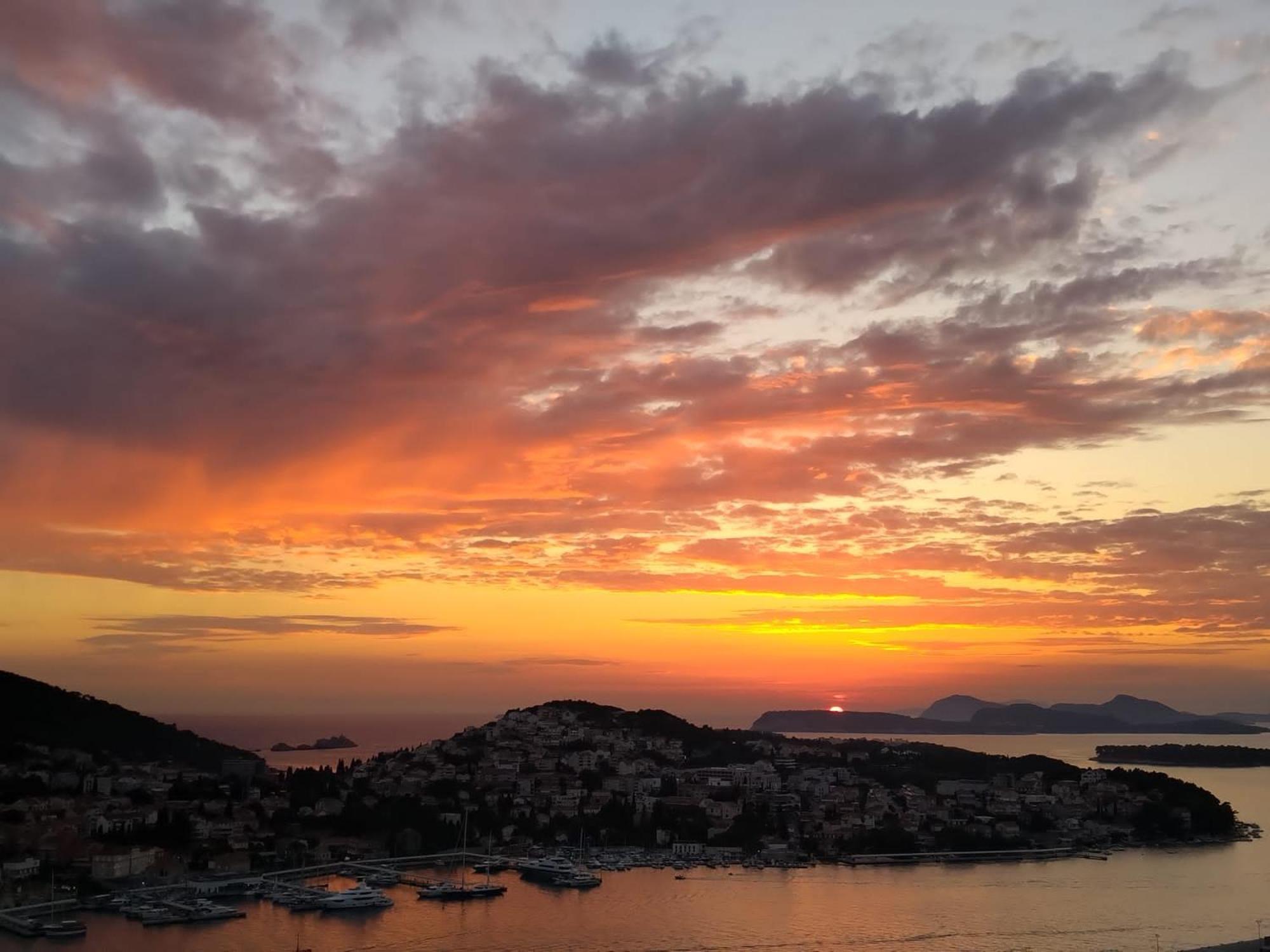 Rooms Anela With Large Common Tarrace And Beautiful Sea View Dubrovnik Extérieur photo