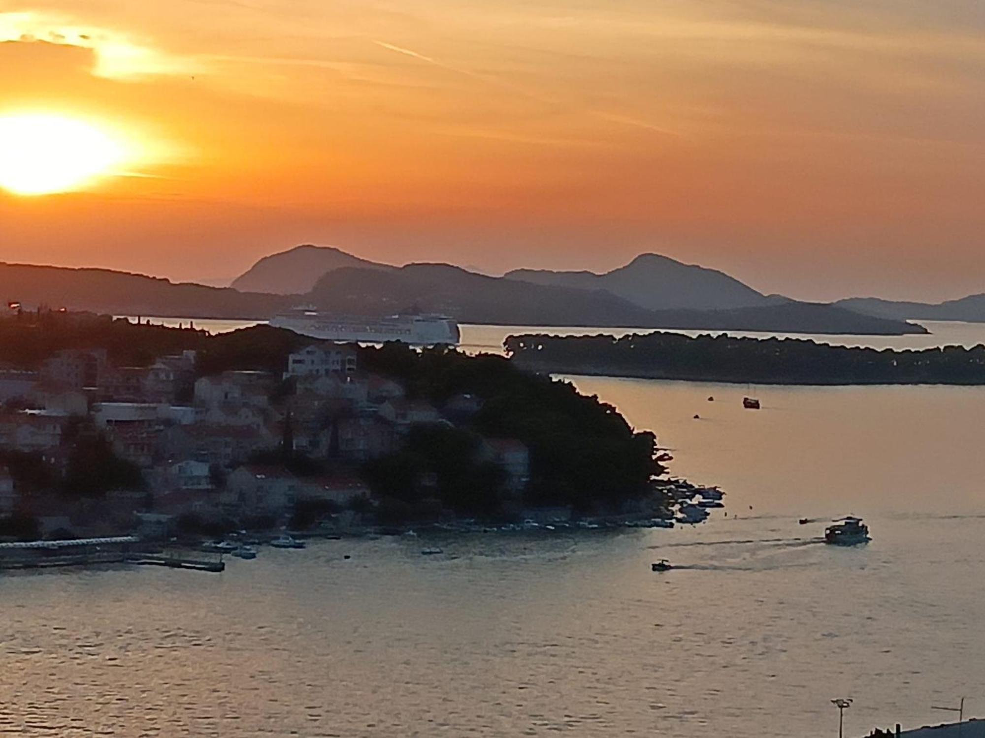Rooms Anela With Large Common Tarrace And Beautiful Sea View Dubrovnik Extérieur photo