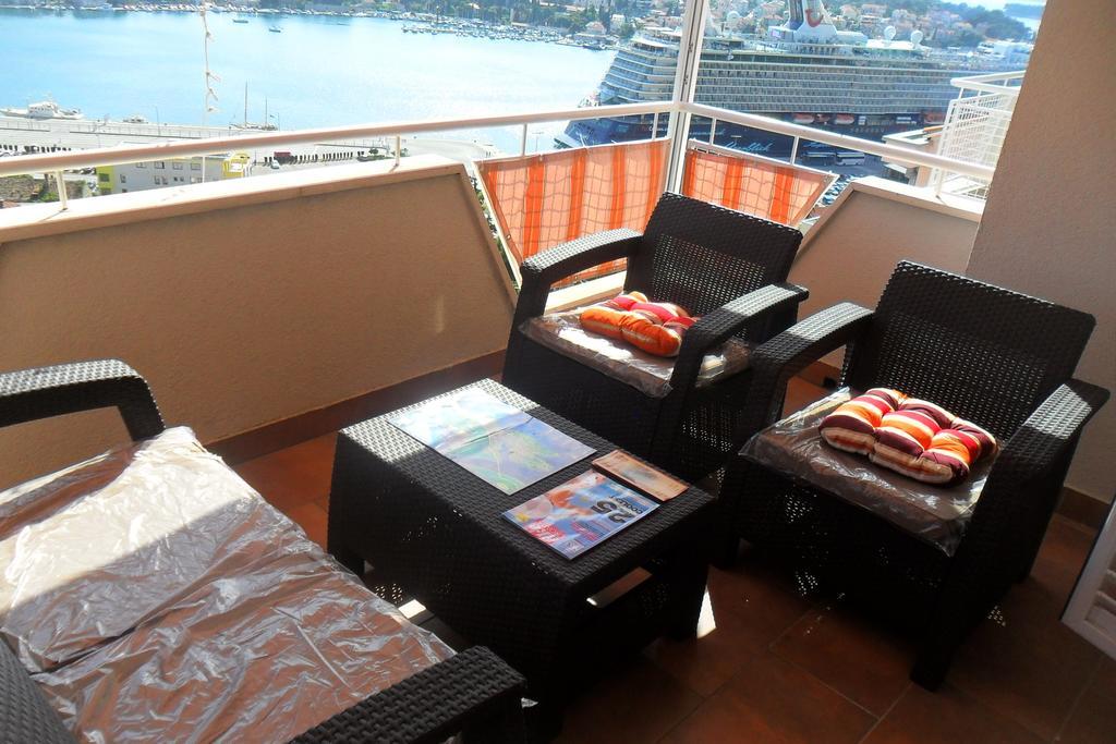 Rooms Anela With Large Common Tarrace And Beautiful Sea View Dubrovnik Chambre photo