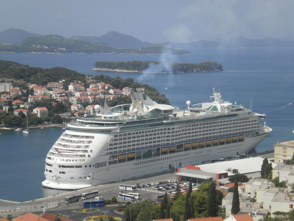 Rooms Anela With Large Common Tarrace And Beautiful Sea View Dubrovnik Chambre photo