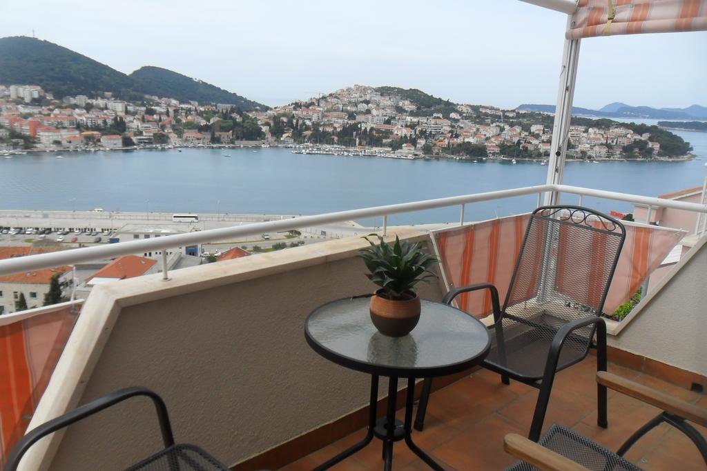 Rooms Anela With Large Common Tarrace And Beautiful Sea View Dubrovnik Chambre photo